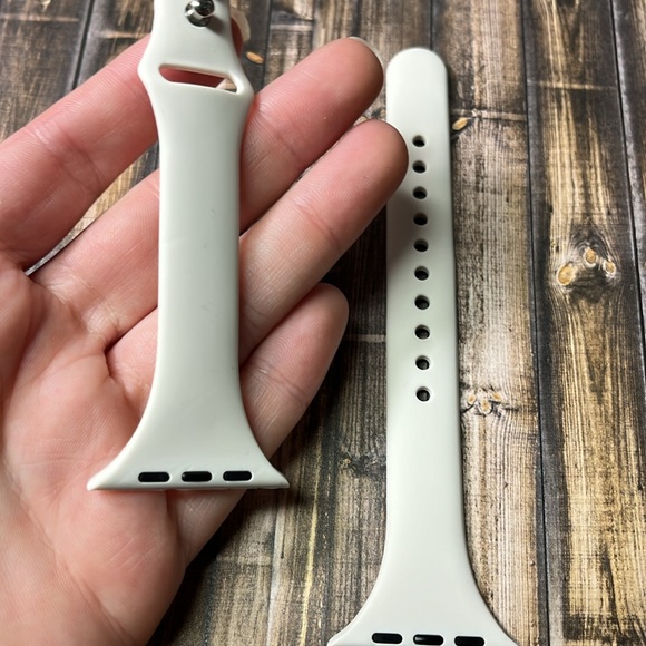 5for$10 Skinny 42mm/42mm M/L Adjustable Apple Watch Bands Light Beige NWT - Picture 3 of 4